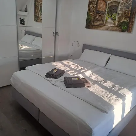 Modernes In Am Hauptbahnhof